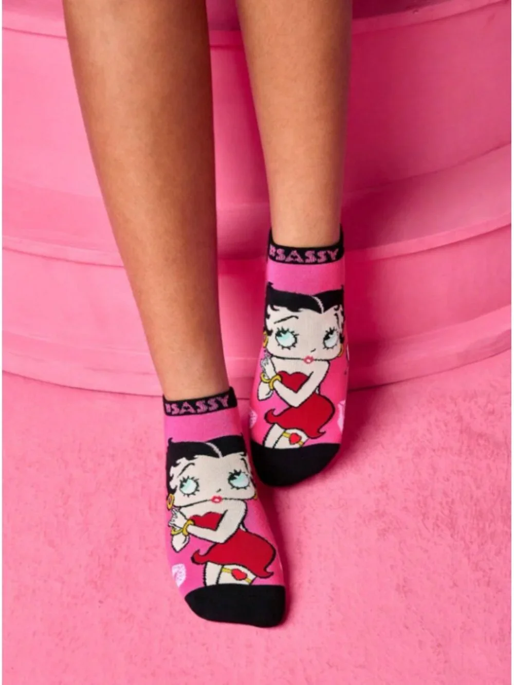 Betty Boop Women’s Ankle Socks 2-Pack – Cartoon Character, Hearts & Kiss Print